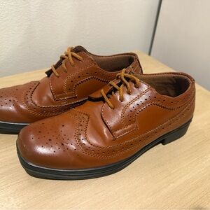 ACE Boys’ Oxford Dress Shoes – Size 1.5M – Brown Wingtip